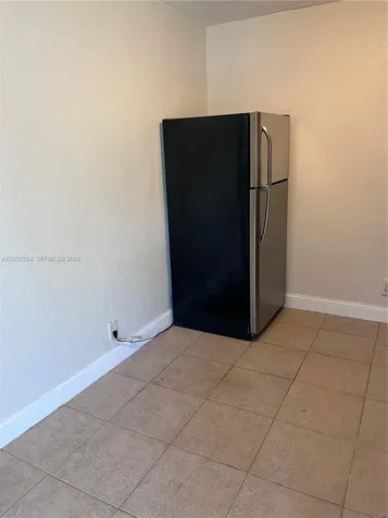 109 NW 14th Way Dania Beach FL 33004
