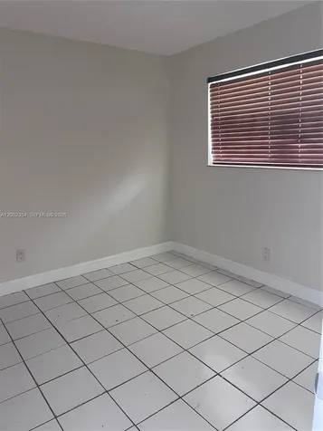 109 NW 14th Way Dania Beach FL 33004