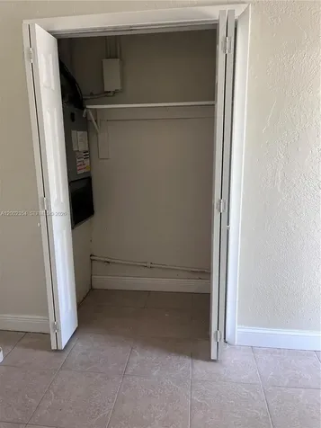 109 NW 14th Way Dania Beach FL 33004