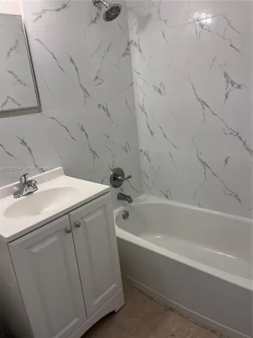 109 NW 14th Way Dania Beach FL 33004