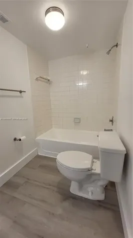 2851 N Oakland Forest Drive Oakland Park FL 33309