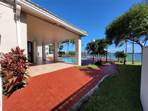 2851 N Oakland Forest Drive Oakland Park FL 33309