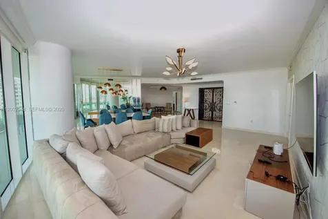 19955 NE 38th Court Aventura FL 33180