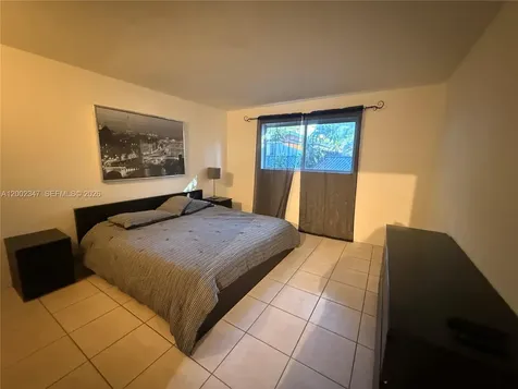 1104 N 17th Court Hollywood FL 33020