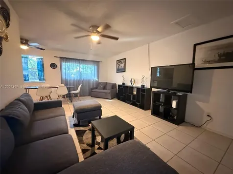 1104 N 17th Court Hollywood FL 33020