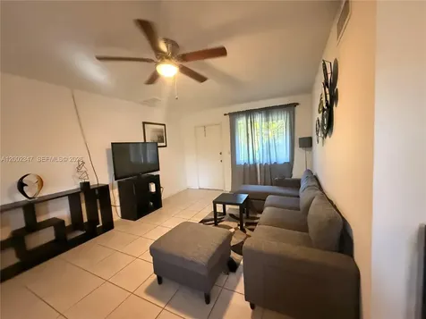 1104 N 17th Court Hollywood FL 33020