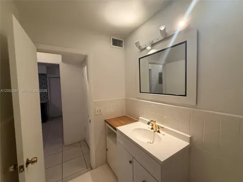 1104 N 17th Court Hollywood FL 33020