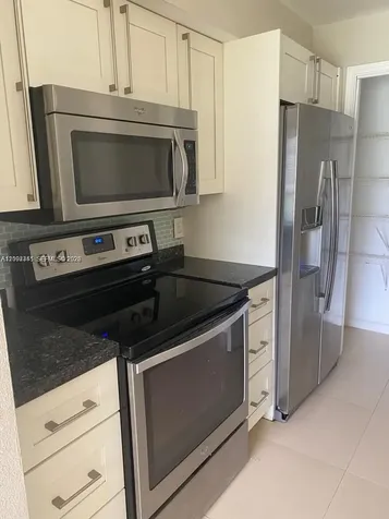 2371 NW 33rd Street Oakland Park FL 33309