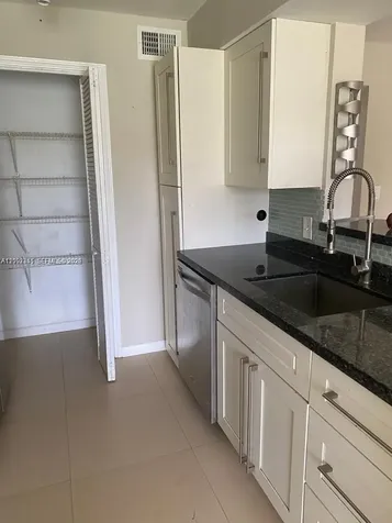 2371 NW 33rd Street Oakland Park FL 33309