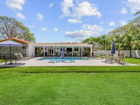 7495 SW 73rd Terrace Miami FL 33143