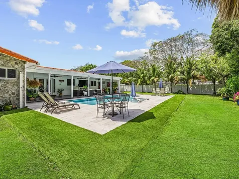 7495 SW 73rd Terrace Miami FL 33143