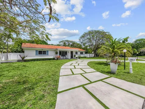 7495 SW 73rd Terrace Miami FL 33143