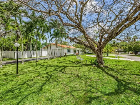 7495 SW 73rd Terrace Miami FL 33143