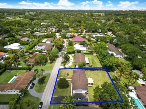 11705 SW 97th Court Miami FL 33176