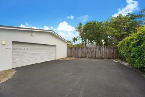 11705 SW 97th Court Miami FL 33176
