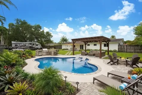 11705 SW 97th Court Miami FL 33176