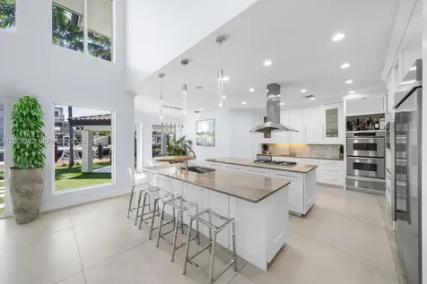 2614 Castilla Isle Fort Lauderdale FL 33301