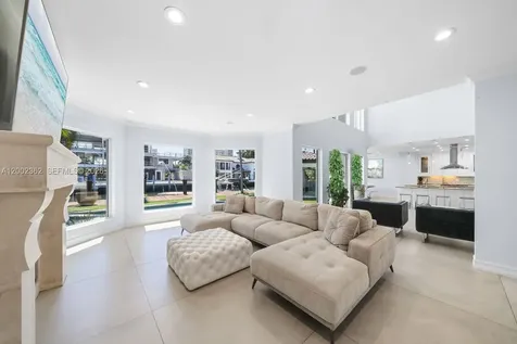 2614 Castilla Isle Fort Lauderdale FL 33301