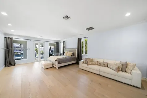 2614 Castilla Isle Fort Lauderdale FL 33301