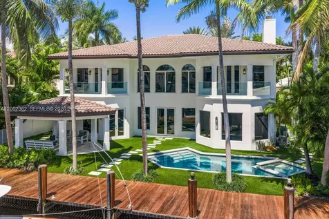 2614 Castilla Isle Fort Lauderdale FL 33301