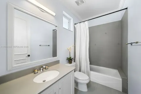2614 Castilla Isle Fort Lauderdale FL 33301