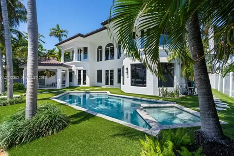 2614 Castilla Isle Fort Lauderdale FL 33301