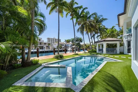 2614 Castilla Isle Fort Lauderdale FL 33301