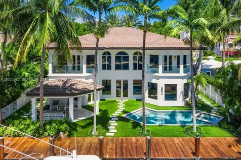 2614 Castilla Isle Fort Lauderdale FL 33301