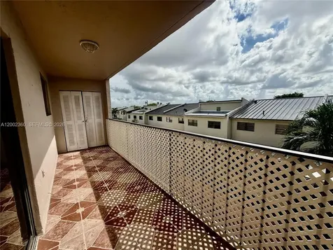 8500 NW 8th Street Miami FL 33126