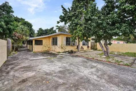 836 NW 101st Street Miami FL 33150