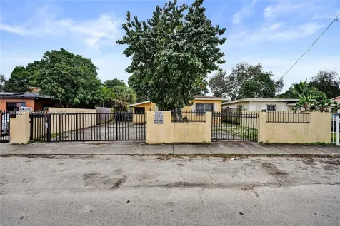 836 NW 101st Street Miami FL 33150