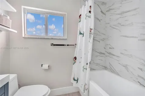 9212 NW 81st Place Tamarac FL 33321
