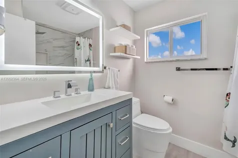 9212 NW 81st Place Tamarac FL 33321