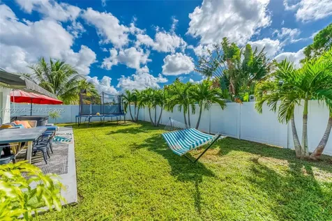 9212 NW 81st Place Tamarac FL 33321