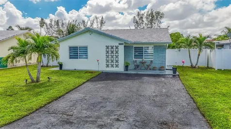 9212 NW 81st Place Tamarac FL 33321