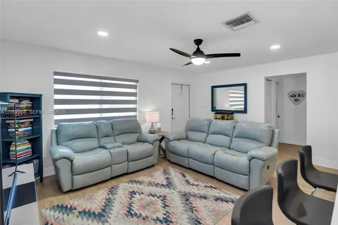 9212 NW 81st Place Tamarac FL 33321