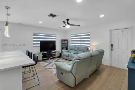 9212 NW 81st Place Tamarac FL 33321