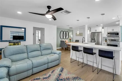 9212 NW 81st Place Tamarac FL 33321