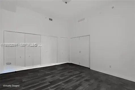 300 S Biscayne Boulevard Miami FL 33131