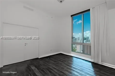 300 S Biscayne Boulevard Miami FL 33131