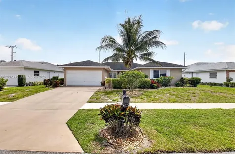 10982 S Greentrail Drive S Boynton Beach FL 33436