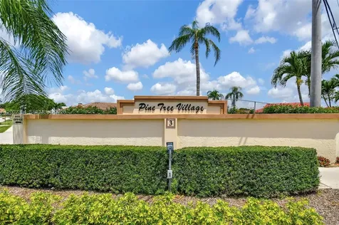 10982 S Greentrail Drive S Boynton Beach FL 33436