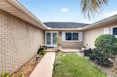 10982 S Greentrail Drive S Boynton Beach FL 33436