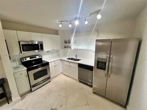 1750 James Avenue Miami Beach FL 33139