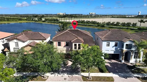 685 SE 37th Place Homestead FL 33033