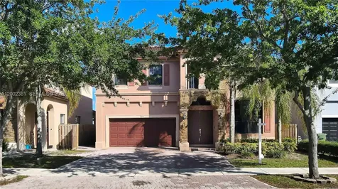 685 SE 37th Place Homestead FL 33033