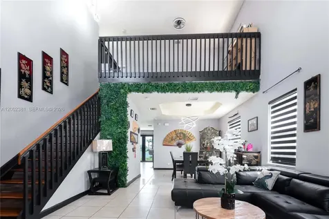 685 SE 37th Place Homestead FL 33033