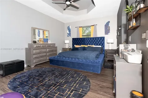 685 SE 37th Place Homestead FL 33033