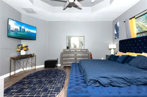 685 SE 37th Place Homestead FL 33033