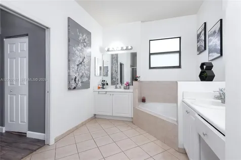 685 SE 37th Place Homestead FL 33033